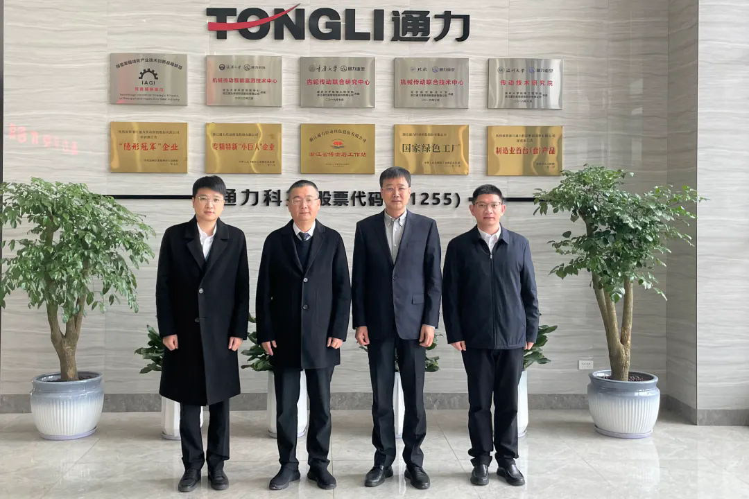 瑞安市委副书记、市长秦肖调研8868体育官网首页入口科技，助力企业“开门红、开门好”